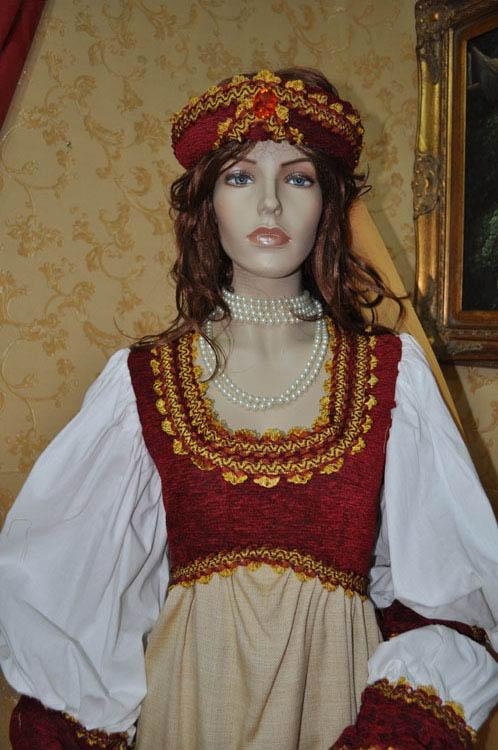 Costume del Medioevo Abito per cortei